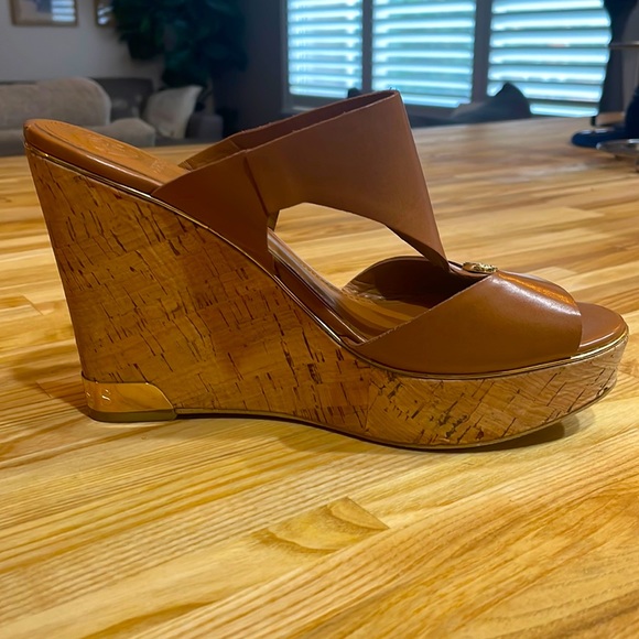GUESS Heloise Wedge Sandals - Picture 2 of 5